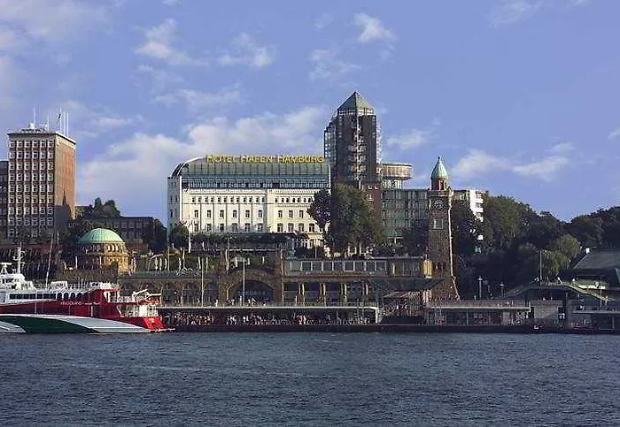 Hafen 4*